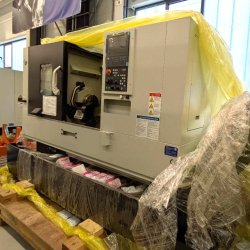 Torno CNC con eje C y herramientas motorizadas HAITIAN LH8M-L   –   Øsobre bancada 620 x 530 mm